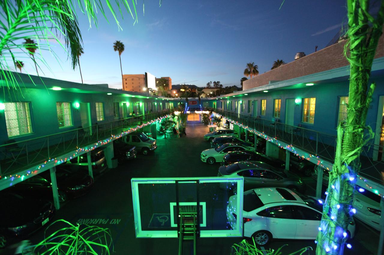 Banana Bungalow Hollywood Hotel & Hostel Los Angeles Bagian luar foto